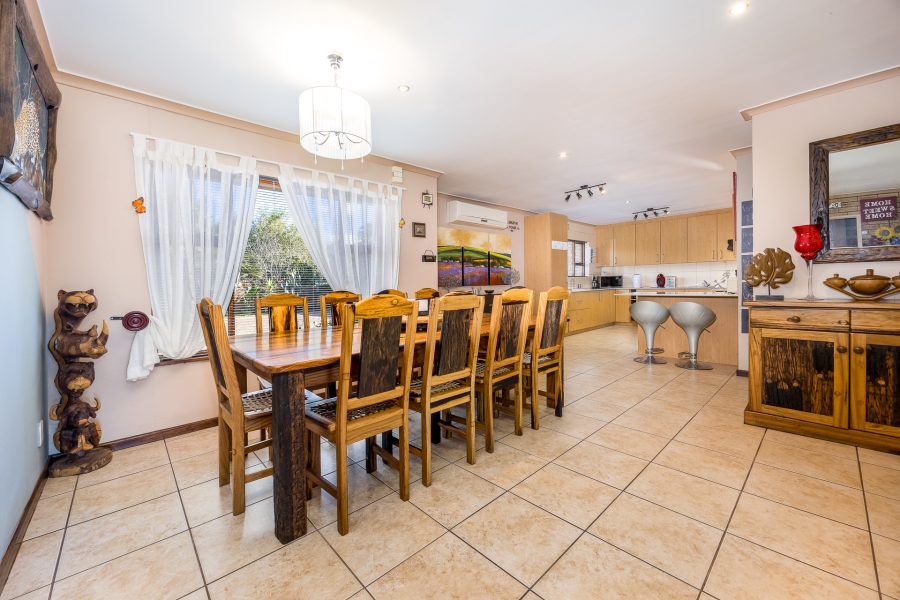 4 Bedroom Property for Sale in Vierlanden Western Cape